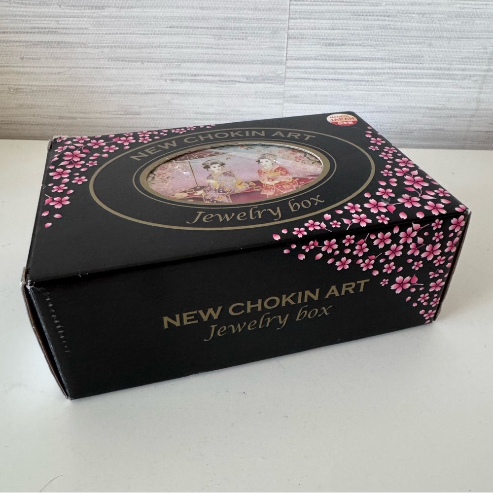 New Chokin Art Jewelry music Box. made in Japan